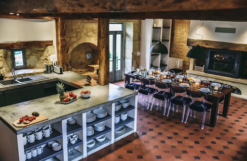 Sainte Croix de Beaumont House | Holiday Home 'Le Mas' with Private Pool, Private Terrace and Wi-Fi