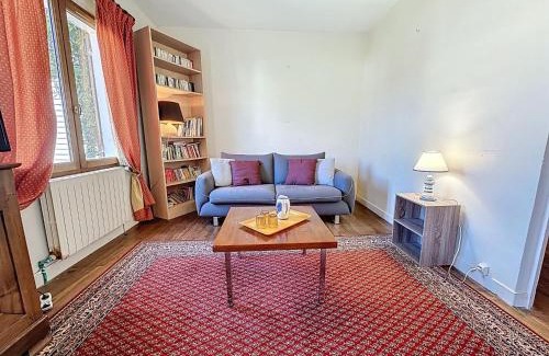 Tharon-Plage House | Holiday Home Les Ajoncs by Interhome