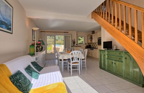 La Turballe House | Holiday Home Les Chênes Verts by Interhome