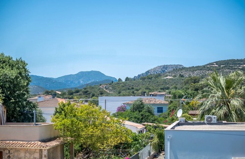 Sa Font Seca House | Holiday Home "Lliris 29" with Air Conditioning, Wi-Fi, Terraces & Mountain View