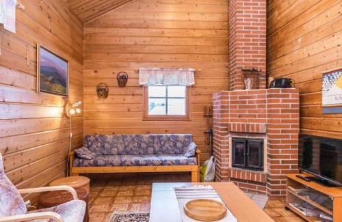 Kehys-Kainuu House | Holiday Home Lomapesä 10a by Interhome