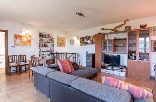 Villa Viani House | Holiday Home Lory House by Interhome