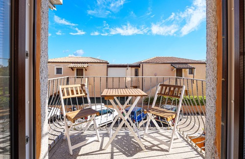 Murta Maria House | Holiday Home Luca House with Open Terrace & Wi-Fi