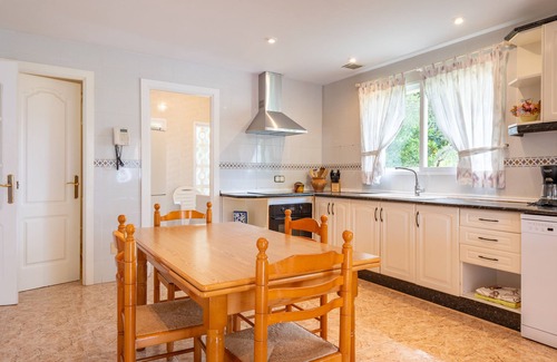 l'Aranjassa House | Holiday Home 'Luna Azul' with Private Pool, Private Terrace and Wi-Fi