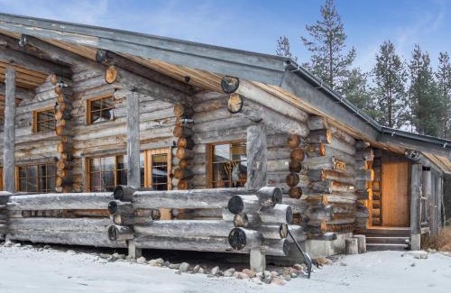 Rukatunturi House | Holiday Home Mäentähti b by Interhome