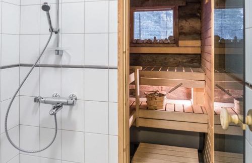 Rukatunturi House | Holiday Home Mäentähti b by Interhome