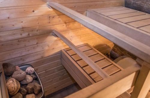 Rukatunturi House | Holiday Home Mäentähti b by Interhome