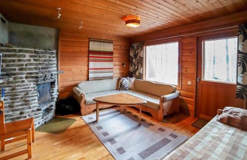 Kuusamo House | Holiday Home Mäkitupa 2 by Interhome