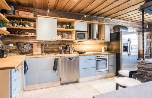 Viitasaari House | Holiday Home Mäntyranta lodge by Interhome