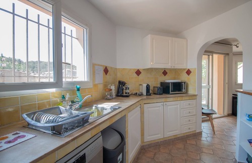 Porto-Vecchio House | Holiday Home 'Maison Porto Vecchio 6p' with Private Terrace, Wi-Fi and Air Conditioning