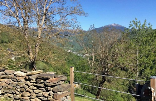Barrancoueu House | Holiday Home 'Maison 10 Min De Saint-lary 12' with Mountain View, Private Terrace and Wi-Fi