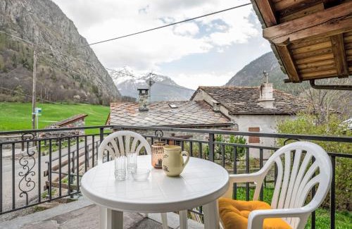 Ollomont House | Holiday Home Maison Le Clapey by Interhome