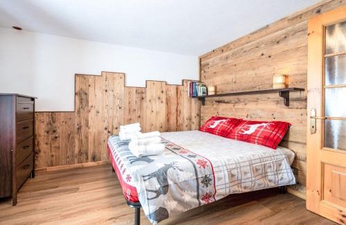 Ollomont House | Holiday Home Maison Le Clapey by Interhome