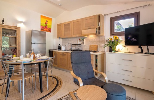 Badesi House | Holiday Home 'Manessy' with Sea View, Shared Pool and Air Conditioning