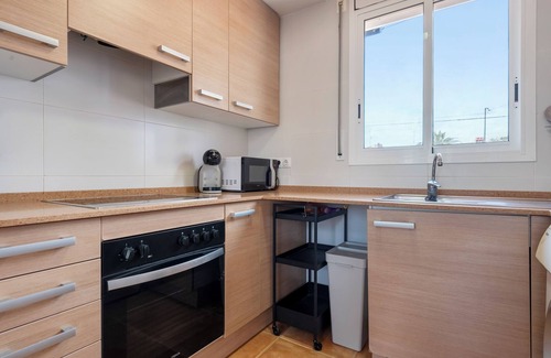 Miami Platja House | Holiday Home 'Mar Azul' with Shared Pool, Wi-Fi and Air Conditioning