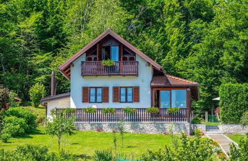 Barilovic House | Holiday Home Mare near River