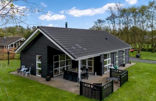 Hou House | Holiday Home Maunu - from the sea by Interhome