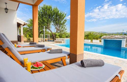 Lecevica House | Holiday Home Melone