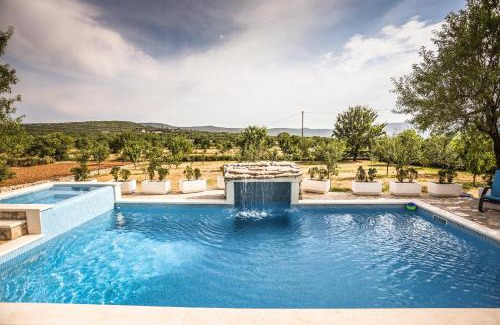 Lecevica House | Holiday Home Melone