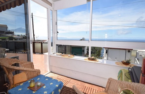 Tacoronte House | Holiday Home Mesa del Mar near Black Beach