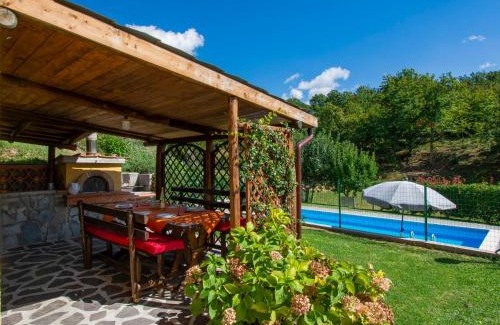 Villa Collemandina House | Holiday Home Michael e Patrick by Interhome