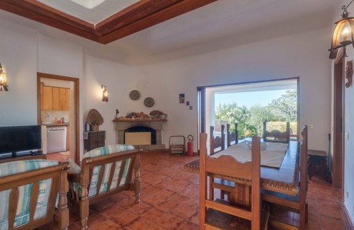 Portobello House | Holiday Home 'Mirella- Portobello' with Private Terrace, Private Garden and Wi-Fi
