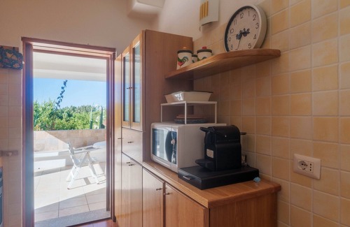 Portobello House | Holiday Home 'Mirella- Portobello' with Private Terrace, Private Garden and Wi-Fi