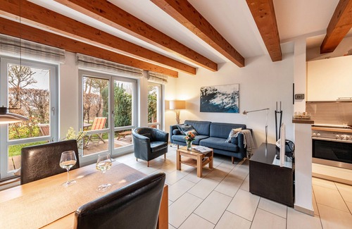 Heiligendamm House | Holiday Home 'Mit Sauna Und Kamin' with Shared Terrace and Private Garden