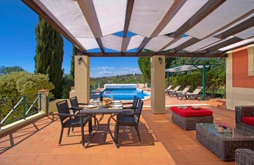 Sao Clemente House | Holiday Home Montinho by Interhome