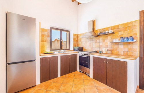 Arta House | Holiday Home 'Na Berganta' with Private Terrace, Private Garden and Wi-Fi