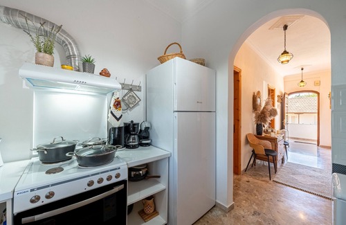 Lefkimmi House | Holiday Home 'Nana's House' with Mountain View, Wi-Fi and Air Conditioning