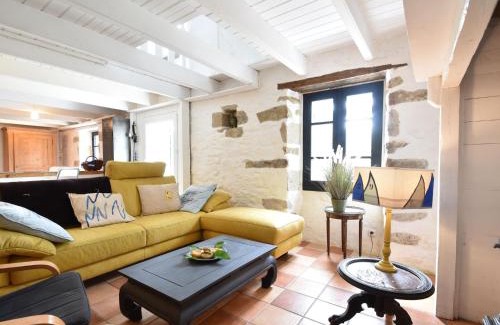 Cleden-Cap-Sizun House | Holiday Home near Pointe du Raz & Sea