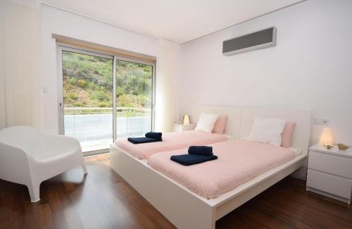 Salir do Porto House | Holiday Home near São Martinho Beach