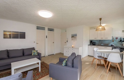 Kortgene House | Holiday Home near Veerse Meer with Garden