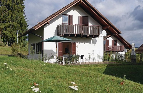 Kirchheim House | Holiday home near Zoe (lake, forest, wellness)