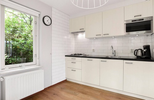 Diessen House | Holiday home with dishwasher, 18 km. from Tilburg