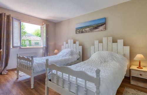 Gaillan-en-Medoc House | Holiday Home Nola by Interhome