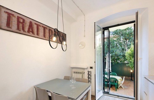 Arenzano House | Holiday Home "Olivete - Arenzanohost" with Terrace