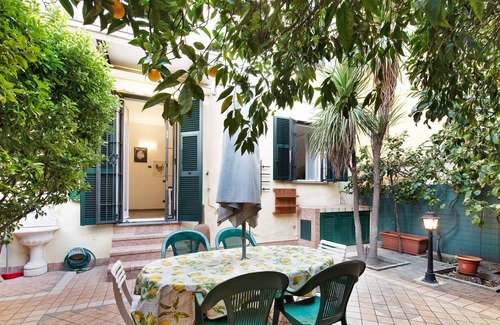 Arenzano House | Holiday Home "Olivete - Arenzanohost" with Terrace