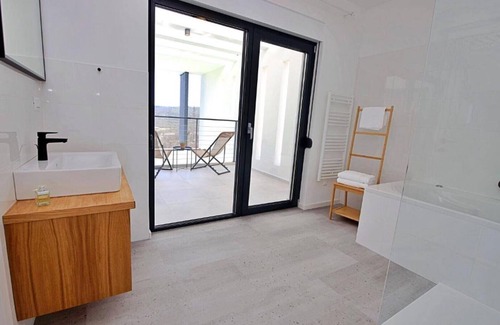 Koprivno Villa | Holiday home On 16