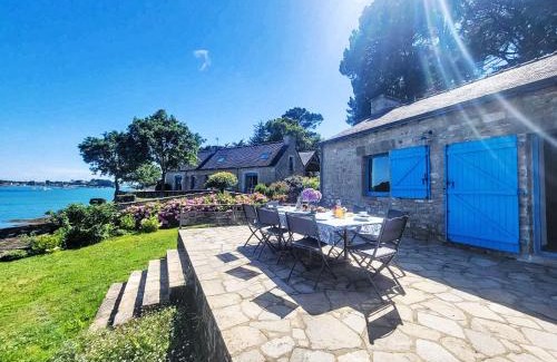 La Trinite-sur-Mer House | Holiday Home Pen Er Hoët by Interhome