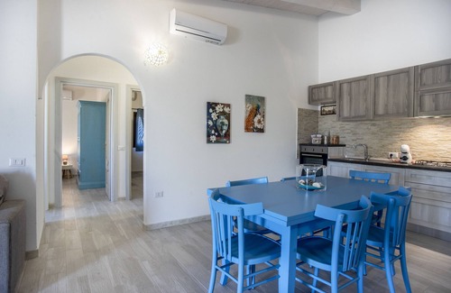Sant'Anna Arresi House | Holiday Home 'Prima Luce' with Terrace & Wi-Fi