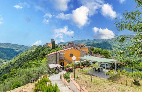 Aramo House | Holiday Home Poggetto Pellegrini by Interhome