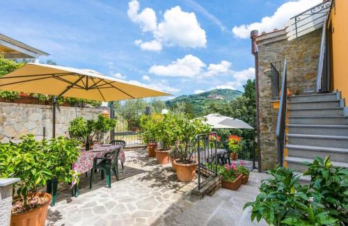 Aramo House | Holiday Home Poggetto Pellegrini by Interhome