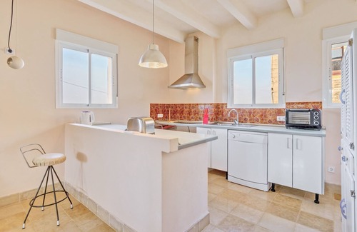 Campos House | Holiday Home 'Possessio Sa Barrala Duplex' with Mountain View and Wi-Fi