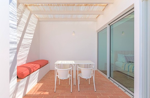 Baiona House | Holiday Home 'Casa Do Regadio - Casa 3' with Private Pool, Wi-Fi and Air Conditioning
