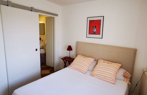 Singleyrac House | Holiday Home 'Rabbit House' with Shared Pool, Private Terrace and Wi-Fi