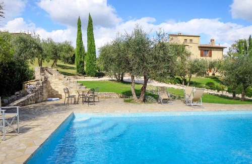Collazzone House | Holiday Home Roseto by Interhome