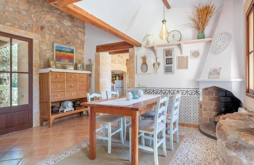 Algaida House | Holiday Home Sa Era Nova with Wi-Fi, A/C, Pool, Garden & Terrace; Parking Available