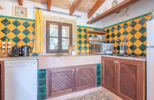 Algaida House | Holiday Home Sa Era Nova with Wi-Fi, A/C, Pool, Garden & Terrace; Parking Available